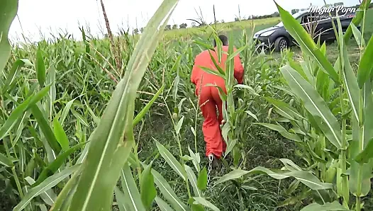 Üvey baba kaçak mahkum, bölüm 2 sunny herrera ve mugur