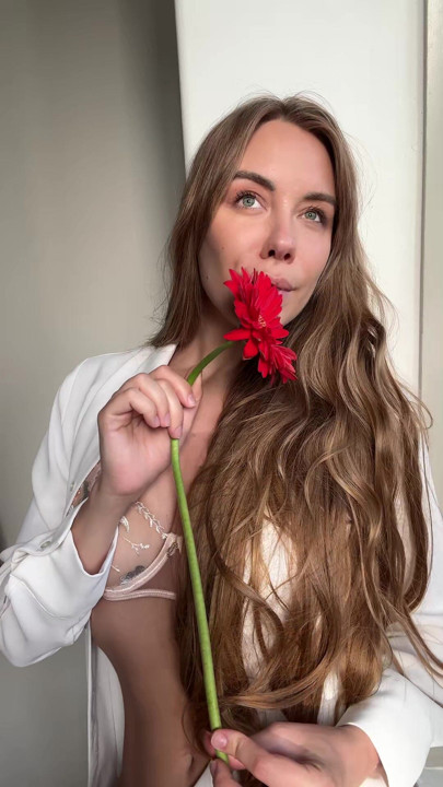 Şu an😍 ne kadar vahşi bir arzun olduğunu hissediyorum