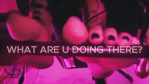 Bakış açısı insan mobilyası: müziğimin tadını çıkarırken kıpırdama İtalyan tanrıçan