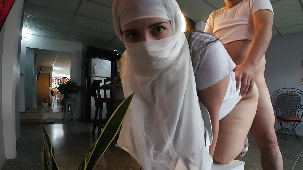 Dindar Müslüman sert sikişten sonra götüne boşalıyor - tesettürlü seks