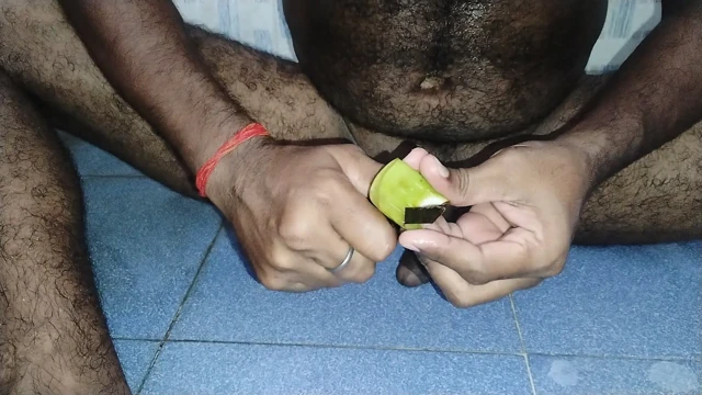 Bugün yeni bir şekilde mastürbasyon yaptım