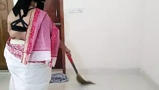 Dost ke bade gand vale seksi adam ghar mein jhado laga rahe tab mainne kullanım chod diya