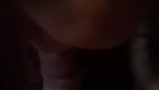 Karısı azgın aşçı ile oynuyor