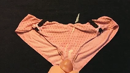 Pembe külot boşalması 02