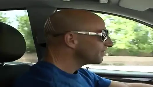 Sarışın güzellik güzel amcığını sert yarakla siktiriyor. halia hill, barry scott - sapık orta yaşlı seksi kadınlar