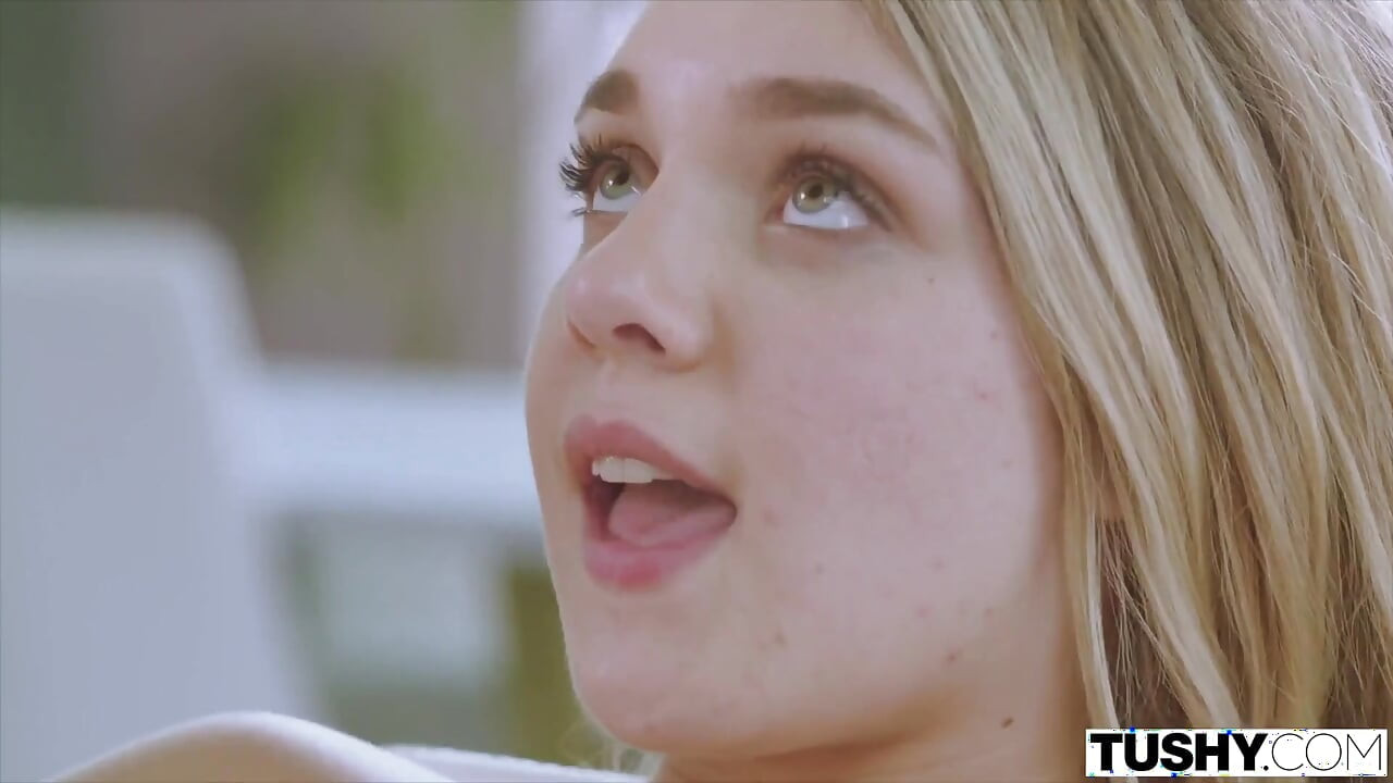 Tushy Gabbie Carters'ın ga olmak arzusu gerçek oluyor