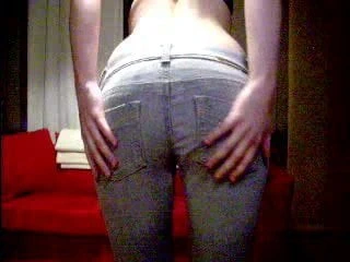 Eski sevgilim işemek ve kotunu ıslatmak için çaresiz