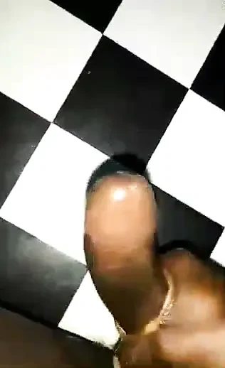 Kendimi sikiyorum