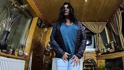 Cameltoe MILF Dances, Teases & Pees in Her Jeans - Wet Fetish Fantasy 335