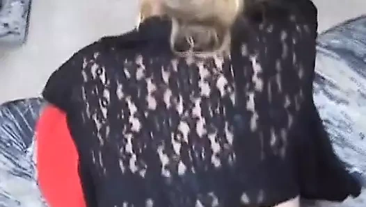 Sarışın tombul Alman bayan ağzını bakış açısıyla dolduruyor