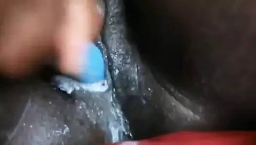 Sexypussi en iyi Afrikalı amcığıyla tekrar sikişiyor