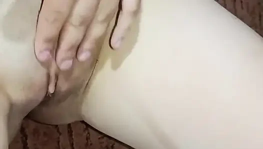 OniSoi - I caught my stepsister Chinese red-handed masturbating while looking at her own pussy