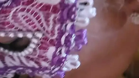 Ama üvey anne, üvey baba yakında evde olmayacak mı?