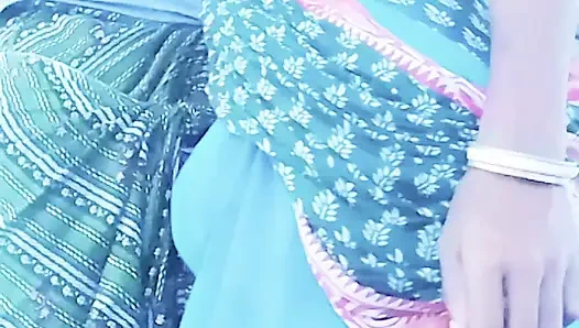 Koda evde genç üvey erkek kardeşiyle