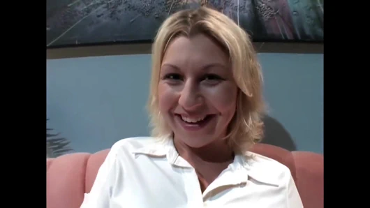 Küçük amında o yarağa ihtiyacı var