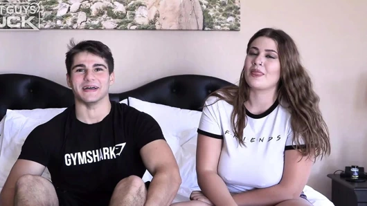 İlk kez çerçevelendi ve onu sevdi! carson daha fazla kıç yemek için büyük ganimet angelina sormaya devam ediyor!