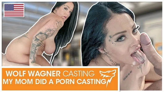 Kıçını çeviriyor ve taşaklarını emiyor. wolfwagner.com