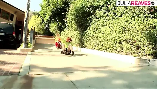 Pahalı villada aynı anda anal ve amcık sikilebilir