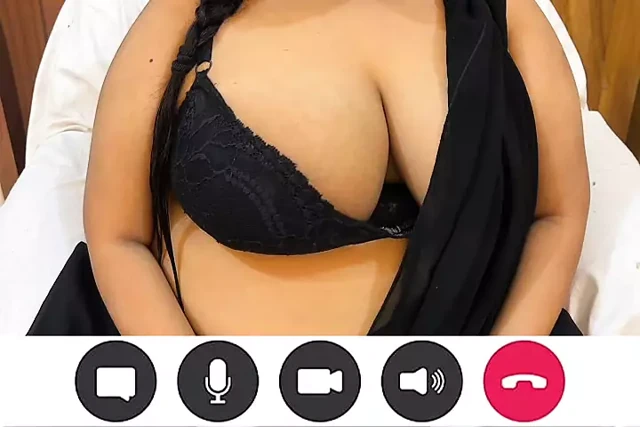 Bhabhi Ko Call Record MMS Lick - Desi Hot Bhabhi Hugh Boobs Video Call Record