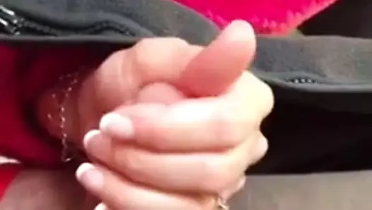 iş yerinde harika handjobs