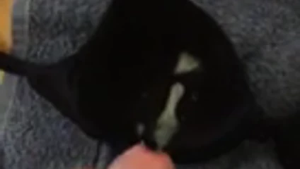 kuzen sutyen Cum