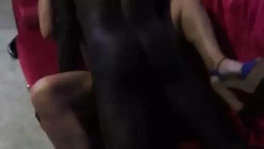 Büyük zenci yarağı sert sikiş capd'agde