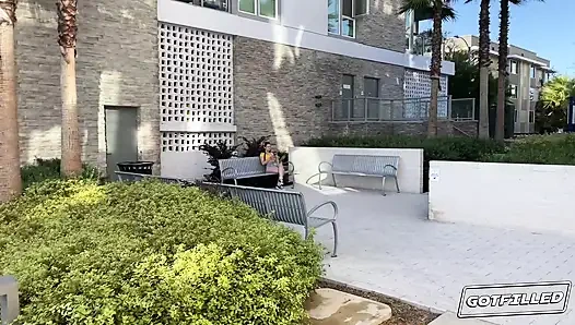 Gotfilled ateşli esmer Aubree Valentine'i hamile bıraktı