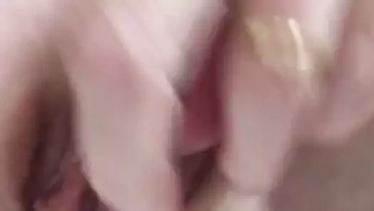 Benim kedi traş edildiğinde işiyorum