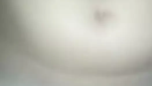 mi mujer saltando en mi pene