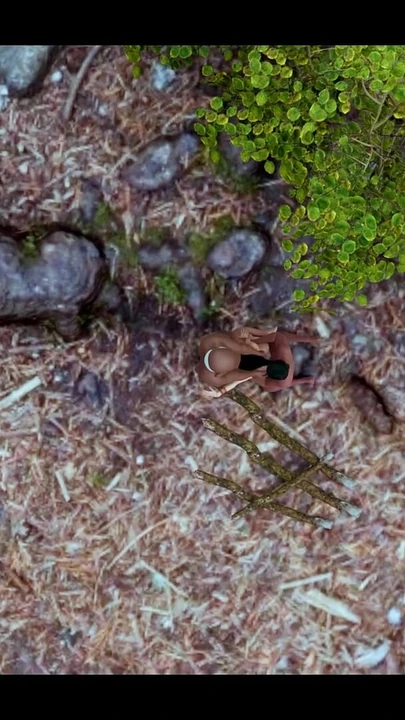 Ключевой момент из "Секс в джунглях индианки (тройничок)"