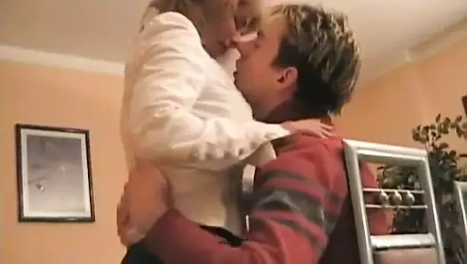 Alman öğretmen ile büyük memeler gets becerdin tarafından ona öğrenci