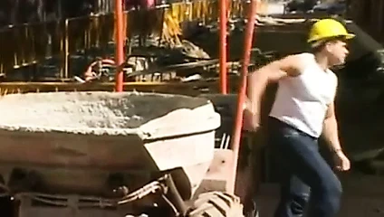 Mecs de la constructon en chaleur