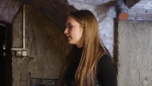 Sert genç kıza hükmediyor - bölüm 5