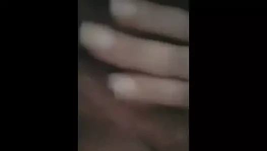 Avustralyalı bir anda yoğun ilgi gören köle