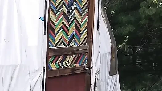 Bayan mahi ile açık havada seks