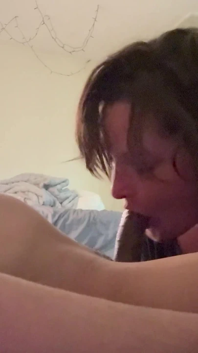 Azgın komşum ağzında ve amında daha fazla yarak istiyor | Klip 1