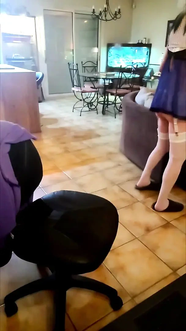 Diana tangasını yutuyor