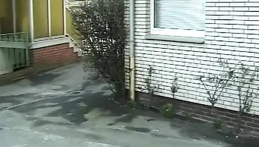 Ateşli Alman gençler parmaklıyor ve yarak emiyor nostaljik film