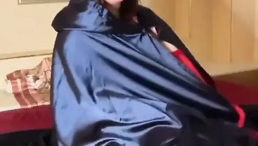 saten fetiş handjob