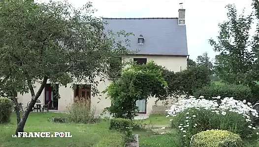 Seksi esmer hatunla eş değiştiren çift sodomize oluyor