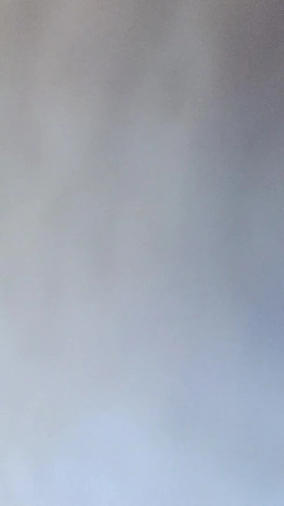 Nikki Belle показывает свою использованную пропитанную спермой киску