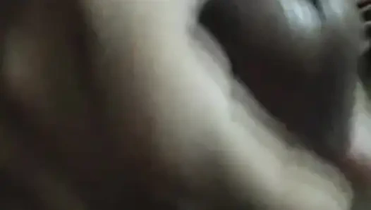 Bir komşus un karısı binmek istiyor