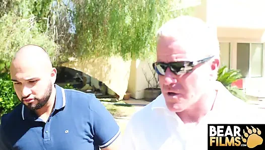 Bearfilms sakallı melek Ferrari Dale Savage kıllı deliği sikiyor