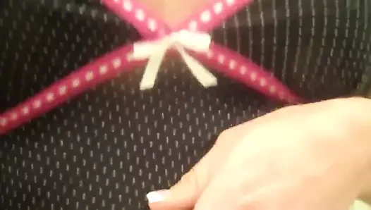 Bu göbeğe tükür!