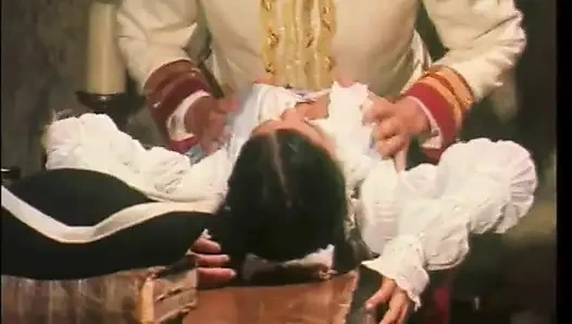 Hizmetçi ve genel eski orgazm