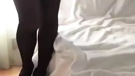 Sıcak eş içinde siyah çorap