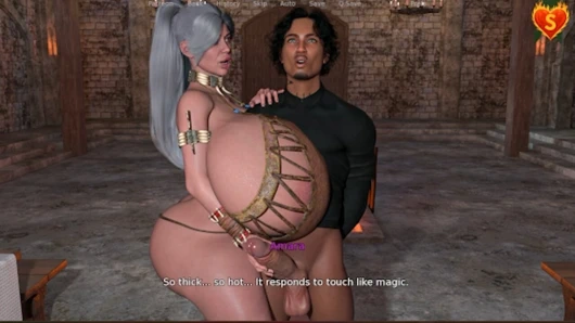 Büyük penisini alıyor ve onunla oynuyor.