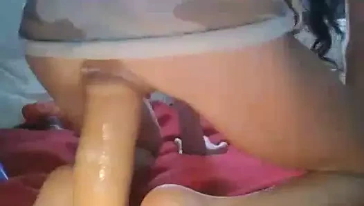 Nice bu solo canlı şovda dildoyu çok iyi atıyor