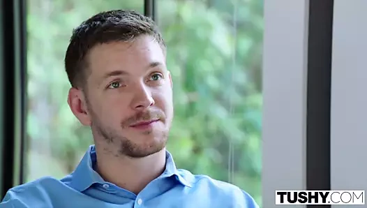 Tushy, bo'dan iyi bir şaşkınlıktan başka bir şey istemedi