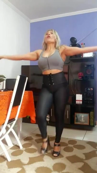 Coroa gostosa do youtube